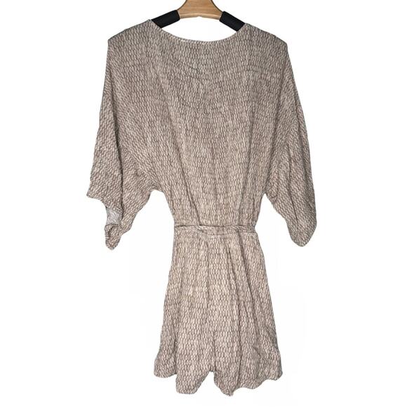 Dress Forum Taupe Minimalist Flowy Romper Wrap Diamond Pattern Minimalist BB1 - Picture 3 of 8